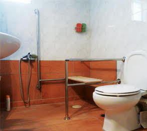 Ανακαινίσεις μπάνιου για άτομα με κινητικές δυσκολίες